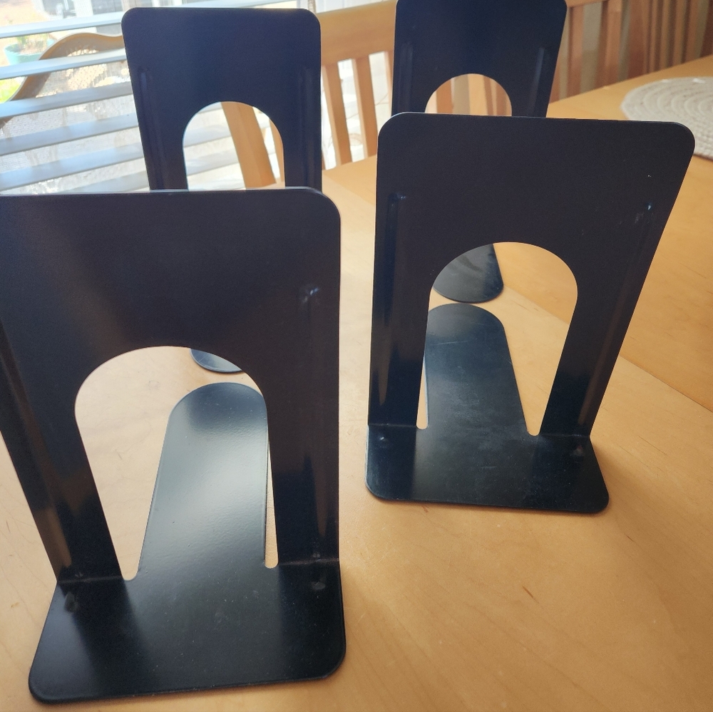 4pc Black Metal Bookends